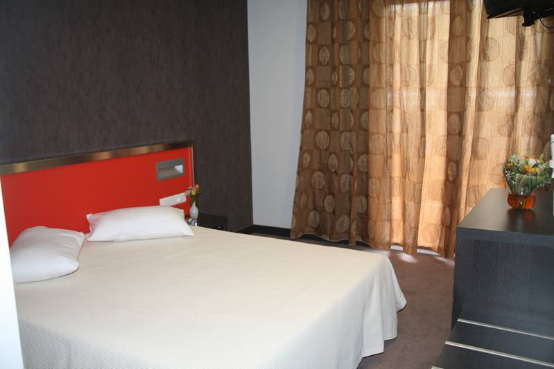Hotel Des Roses Athens